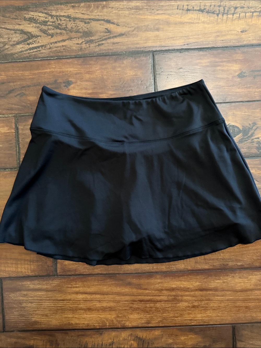 Leg3nd Like New Women's Black Skort